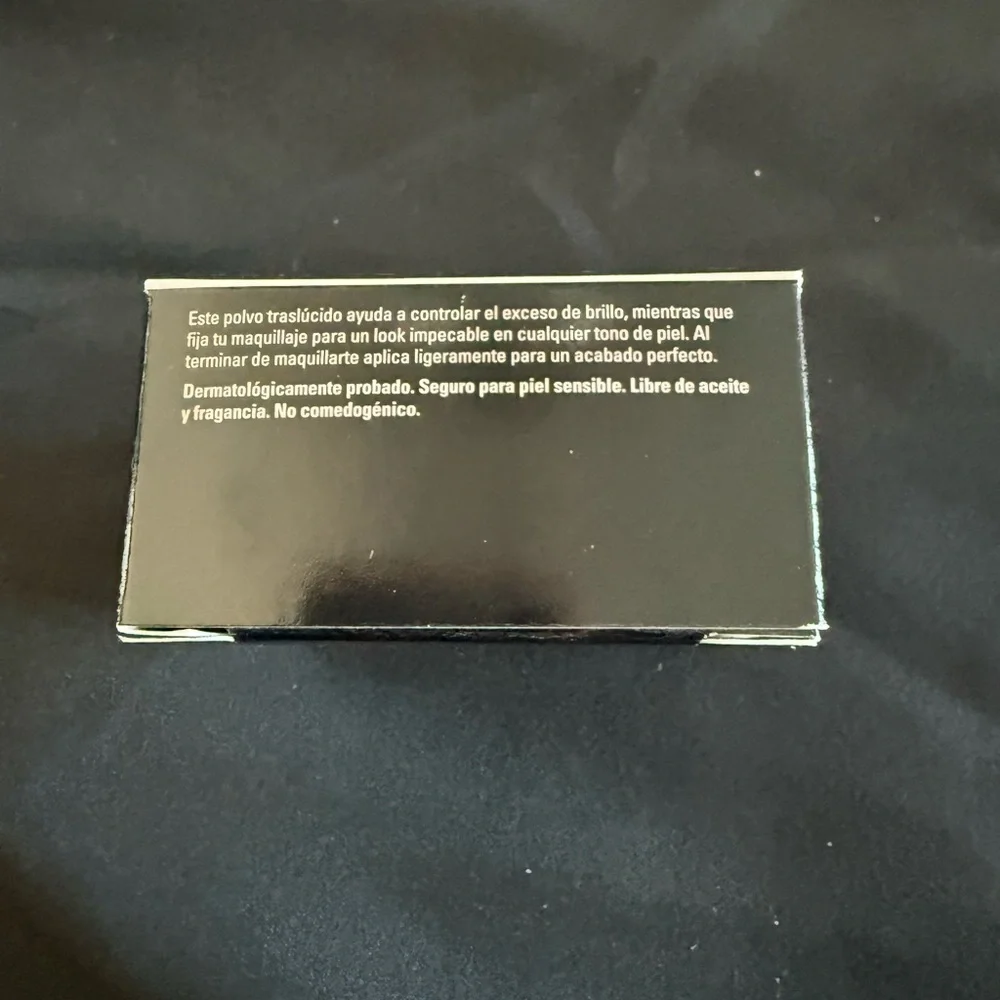 Mary Kay Translucent Loose Powder – Oil Control Setting Powder – New in Box